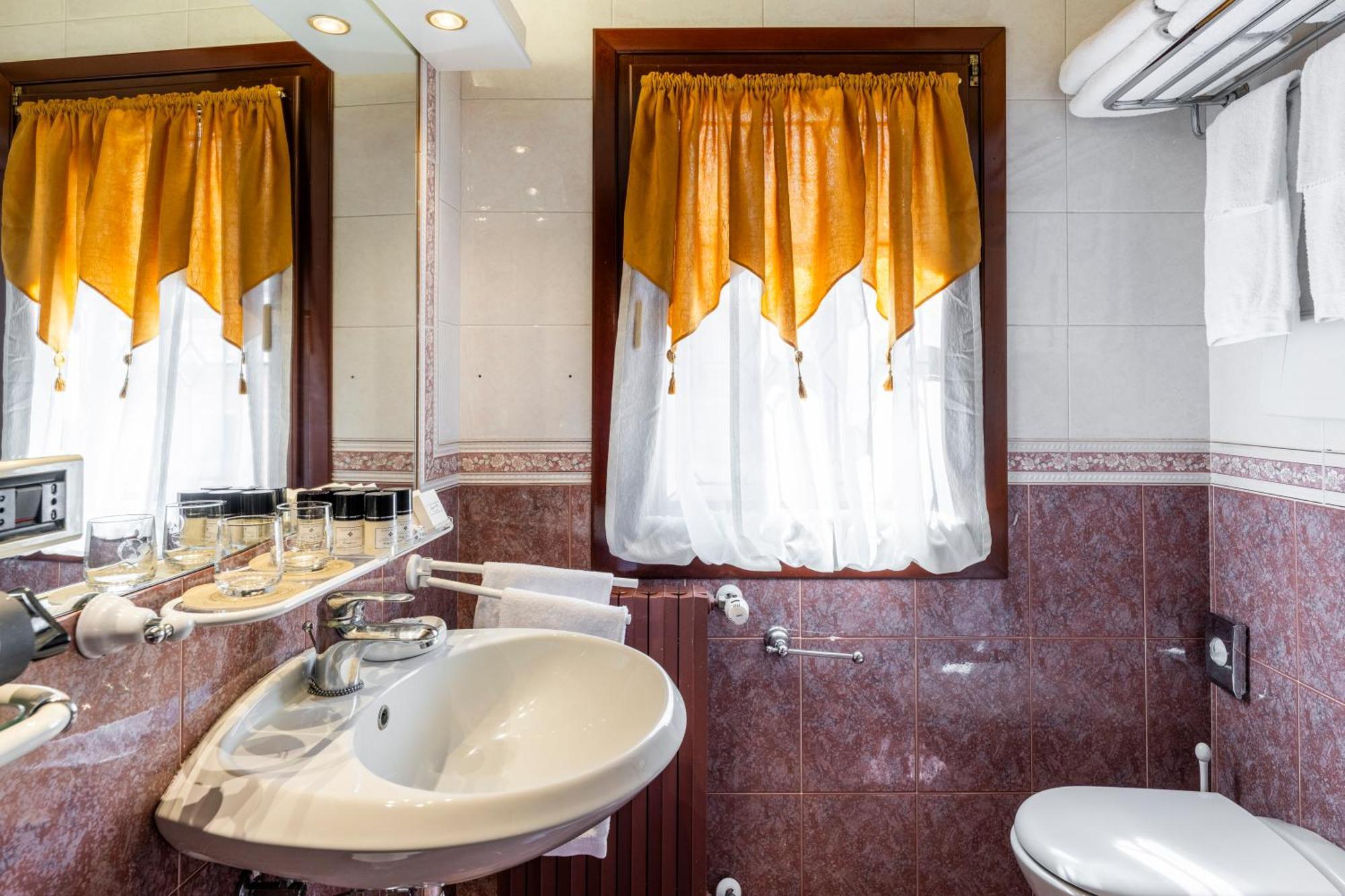 Colombina Hotel