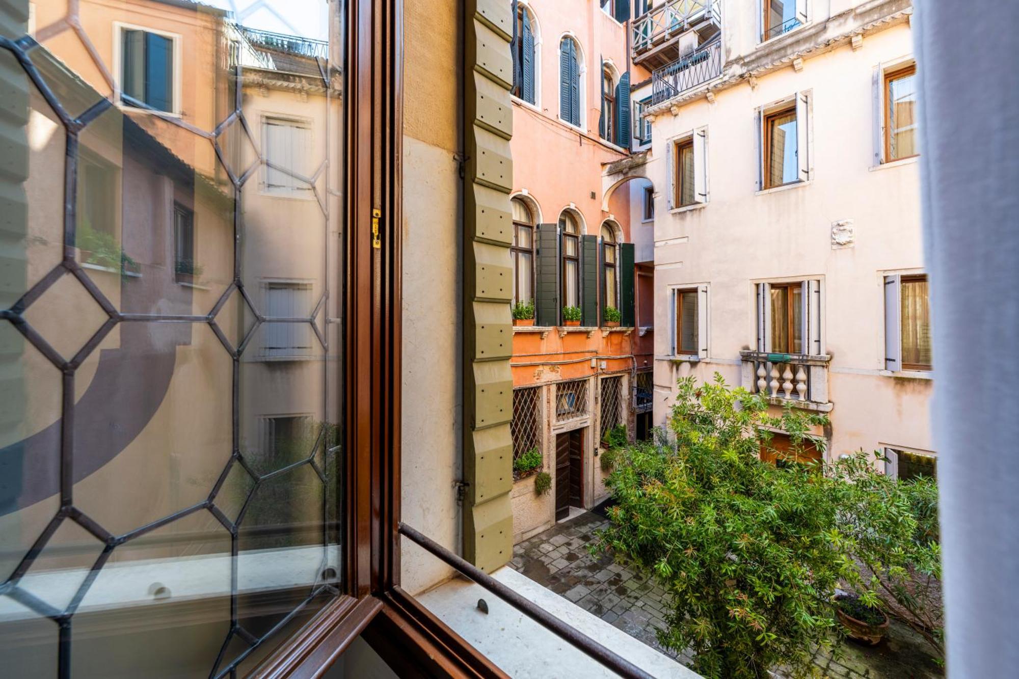 Hotel Colombina Venice